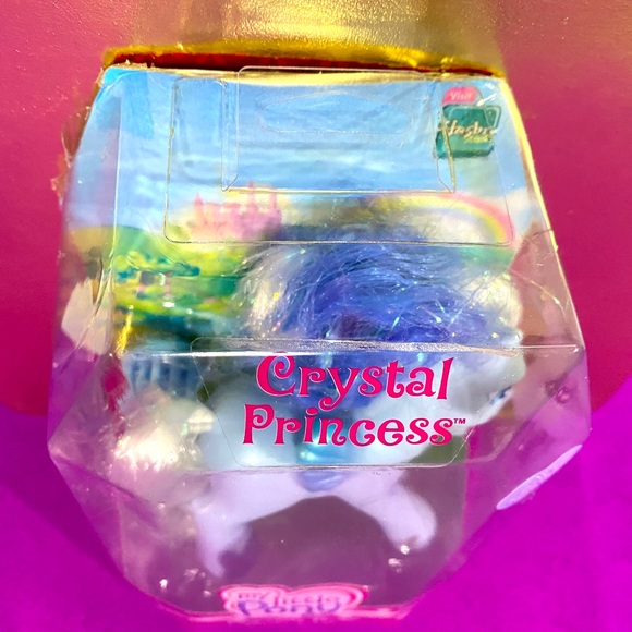 MY LITTLE PONY G3 NWT VTG 2005 CRYSTAL PRINCESS PEGASUS WINGED PONY SILVER GLOW - Picture 12 of 16